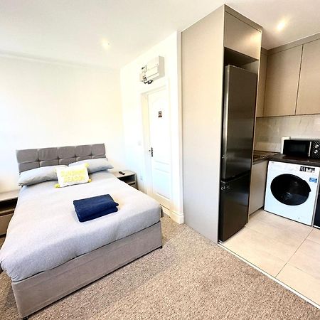 Spectacular Modern, Private Apartment,15 Mins To Central London Hendon Kültér fotó