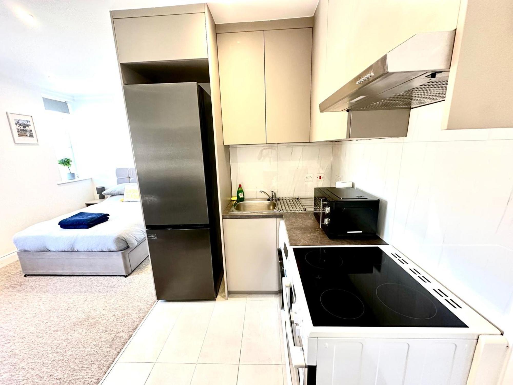 Spectacular Modern, Private Apartment,15 Mins To Central London Hendon Kültér fotó