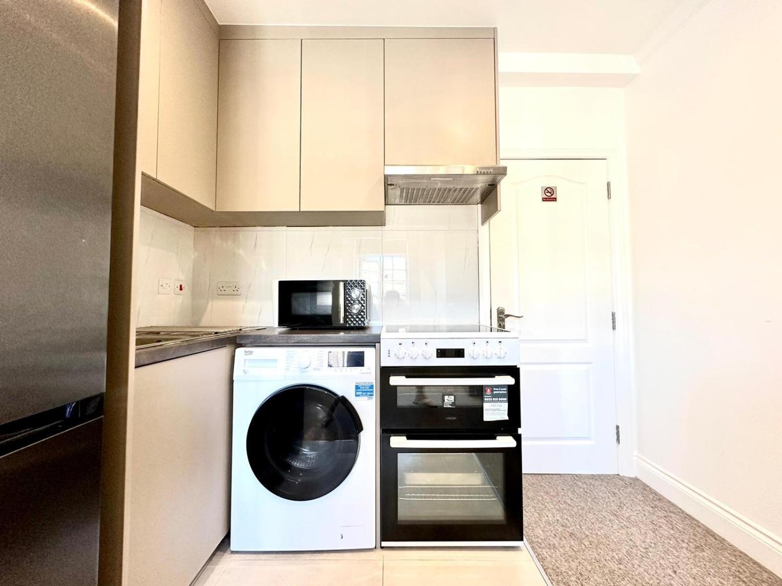 Spectacular Modern, Private Apartment,15 Mins To Central London Hendon Kültér fotó